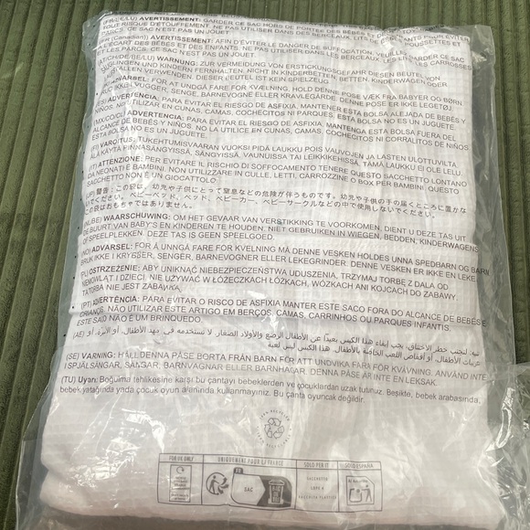 Amazon Essentials Waffle Print Robe Size Small - Picture 4 of 4